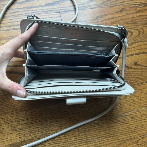 Cross Body / Clutch bag - Picture 4 of 4